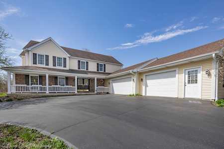 39W847 Dairyherd Ln St. Charles, IL 60175