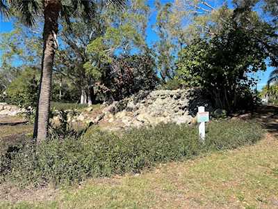 740 White Pine Tree Rd #202 Venice, FL 34285