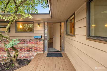 16201 3rd Ave NE Shoreline, WA 98155