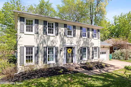 9205 Axminster Dr Louisville, KY 40299