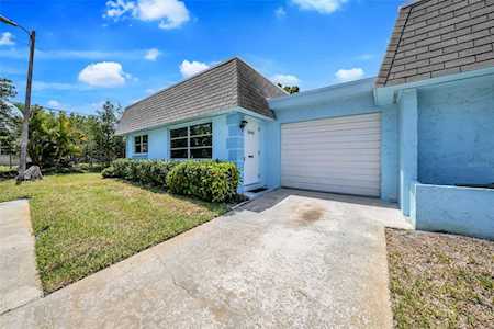 8440 Jeffrey N Pinellas Park, FL 33781