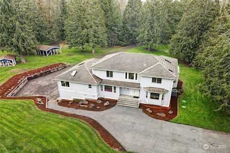 330 290th Ave SE Fall City, WA 98024