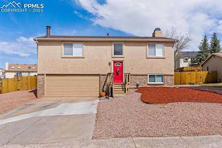 3832 Glenmeadow Drive Colorado Springs, CO 80906