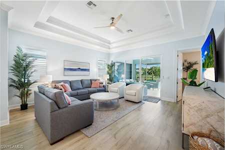 6295 Arriba Ave Naples, FL 34113
