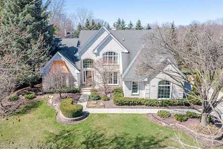 25839 Laramie Dr Novi, MI 48374