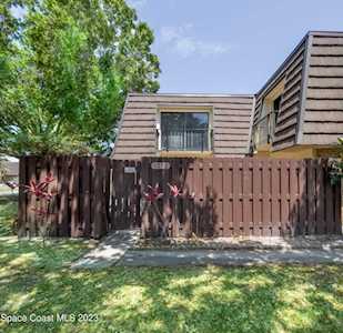 1012 NE Vista Oaks Circle Palm Bay, FL 32905