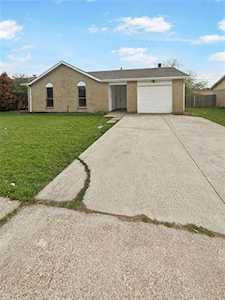 6908 Chapman Drive North Richland Hills, TX 76182