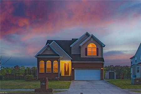 4017 Grand Isle Dr Chesapeake, VA 23323