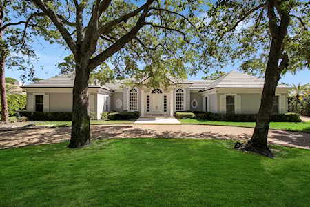 8069 SE Golfhouse Drive Hobe Sound, FL 33455