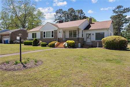 2556 Hanover Ln Chesapeake, VA 23321