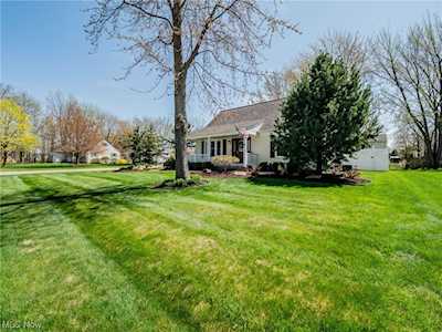 33365 Canterbury Rd Avon Lake, OH 44012