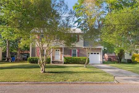 207 Bret Harte Dr Newport News, VA 23602