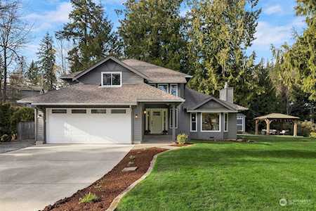 21630 NE 11th Place Sammamish, WA 98074