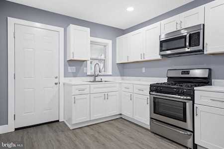 19 Willis St Penns Grove, NJ 08069