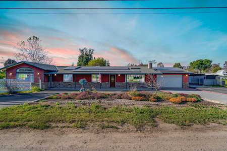2647 Robertson St Ramona, CA 92065