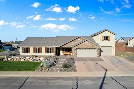 810 S Peachtree DR Toquerville, UT 84774