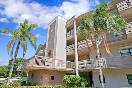 8199 Terrace Garden Dr N #106 St. Petersburg, FL 33709