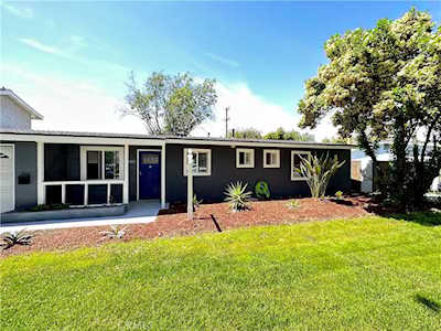 1603 Vuelta Grande Ave Long Beach, CA 90815