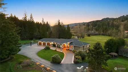 20335 SE 136th St Issaquah, WA 98027