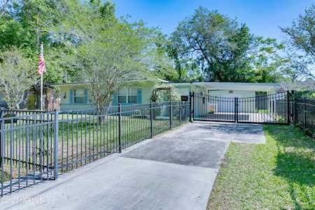 2545 Nicholas CIR E Jacksonville, FL 32207