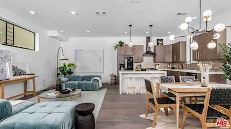 3222 W Robinson Ln Los Angeles, CA 90026