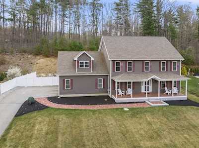 38 Draper Woods Rd Sturbridge, MA 01518
