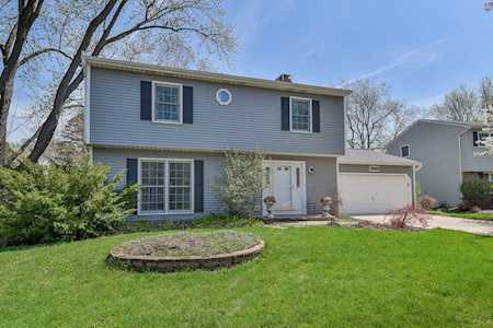 1608 Clyde Dr Naperville, IL 60565