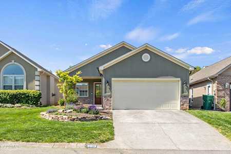 8613 Charles Towne Ct Knoxville, TN 37923