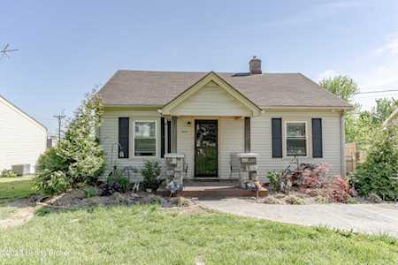 1702 Lakeside Dr Shelbyville, KY 40065