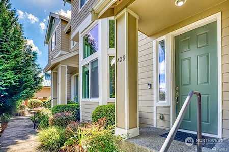 428 Tacoma Place NE Renton, WA 98056