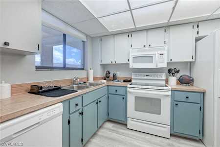 2121 Collier Ave #516 Fort Myers, FL 33901