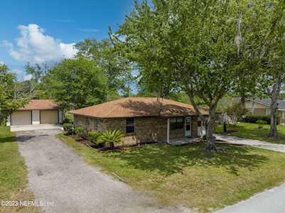 707 Short Putt DR Macclenny, FL 32063