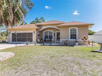 1756 Minneapolis Ave North Port, FL 34286
