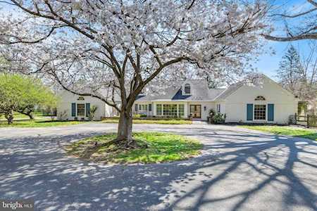 1345 Waverly Rd Gladwyne, PA 19035