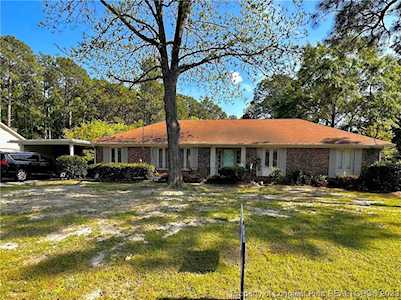 2513 Colgate Dr Fayetteville, NC 28304