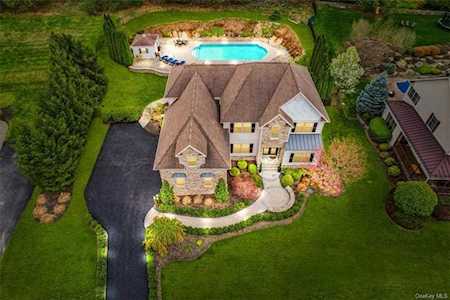 8 Prestwick Drive Monroe, NY 10950