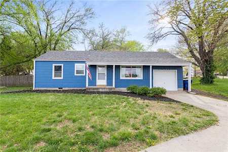 11121 W 67th St Shawnee, KS 66203
