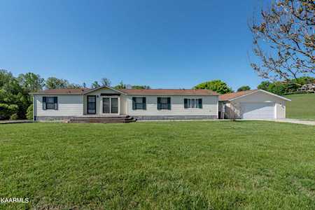3045 Lora Dr Maryville, TN 37803