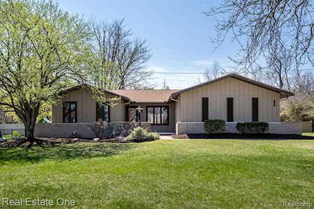 36681 Heatherton Dr Farmington, MI 48335