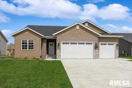 354 W Torrey Pines Dr Eldridge, IA 52748