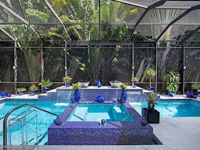 555 Mooring Line Dr Naples, FL 34103