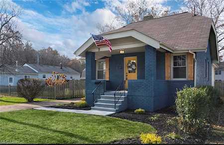 154 Fay Ave Avon Lake, OH 44012