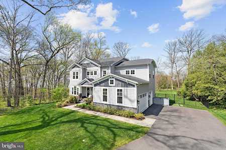 1136 Custis St Alexandria, VA 22308