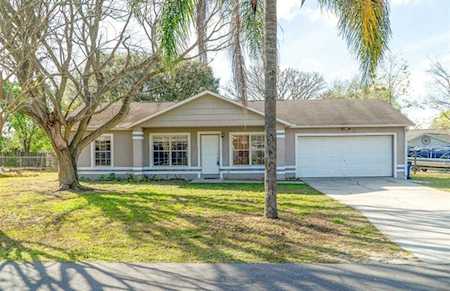 18 Lake Jackson Dr Mascotte, FL 34753