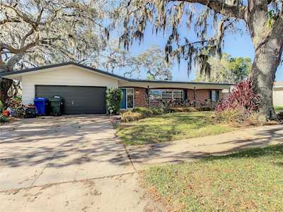 1595 Peaceful Ln N Clearwater, FL 33756