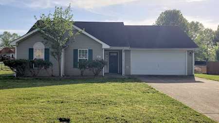 1040 Waterford Cir Clarksville, TN 37040