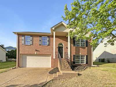 1505 Sudbury Ct Old Hickory, TN 37138