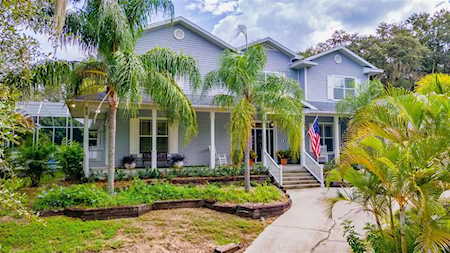 131 Sailfish Dr Tarpon Springs, FL 34688