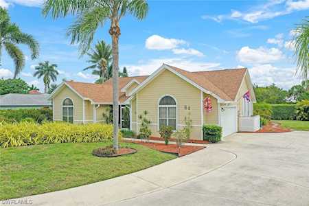84 Valley Stream Ln Naples, FL 34113