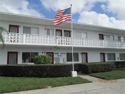 8220 112th St #209 Seminole, FL 33772